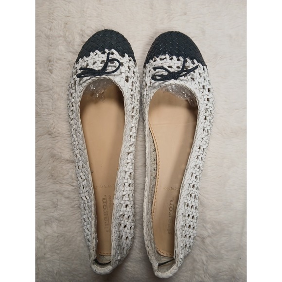 Dragon Diffusion Hand Crafted Woven Leather Ballet White And Black Flats